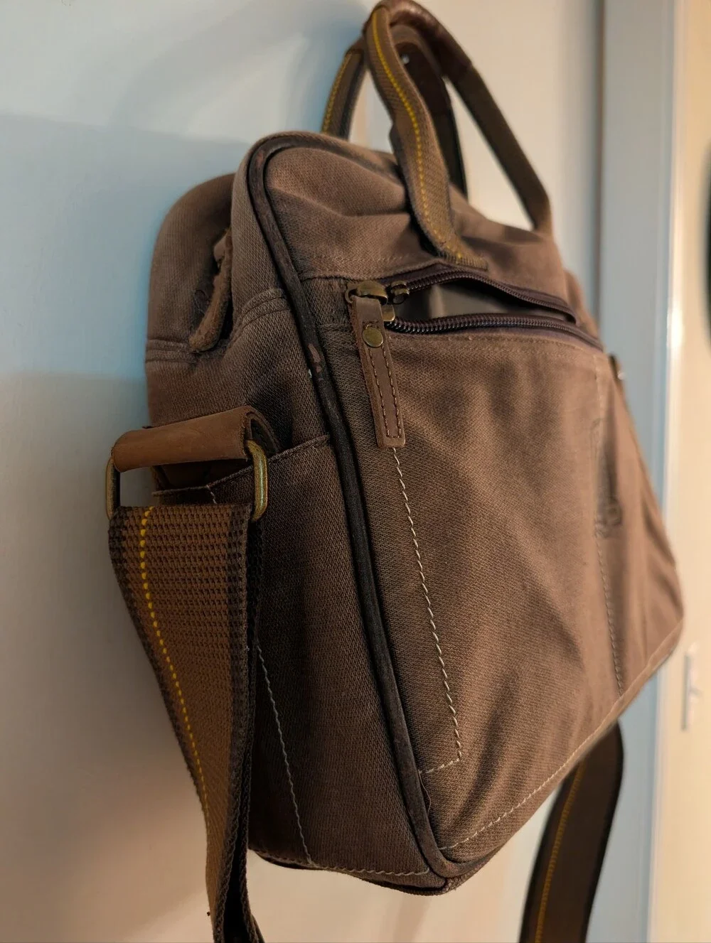 Fossil Brand Canvas Laptop Work Bag Brown 🟤